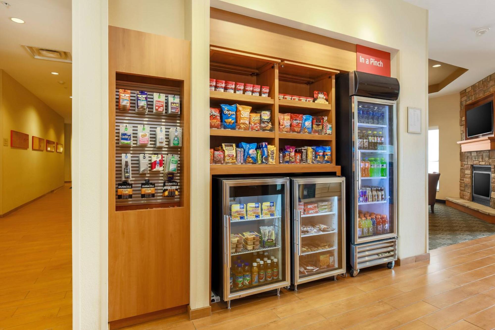 Towneplace Suites By Marriott Cheyenne Southwest/Downtown Area Exteriör bild